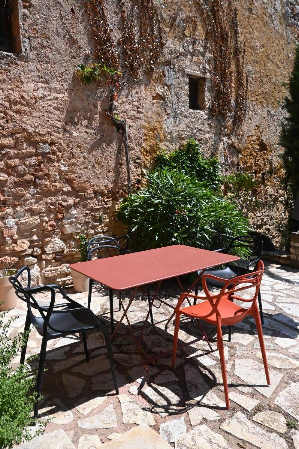 Maison Porte Heureuse Roussillon en Isere Exteriér fotografie